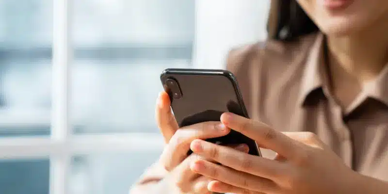 Tổng hợp các kênh liên hệ TG88 như chat live, hotline, email giúp kết nối tiện lợi